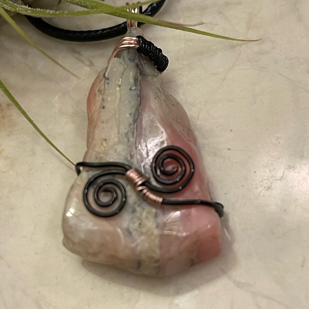 Elegant Pink and Black Wire-Wrapped Pendant